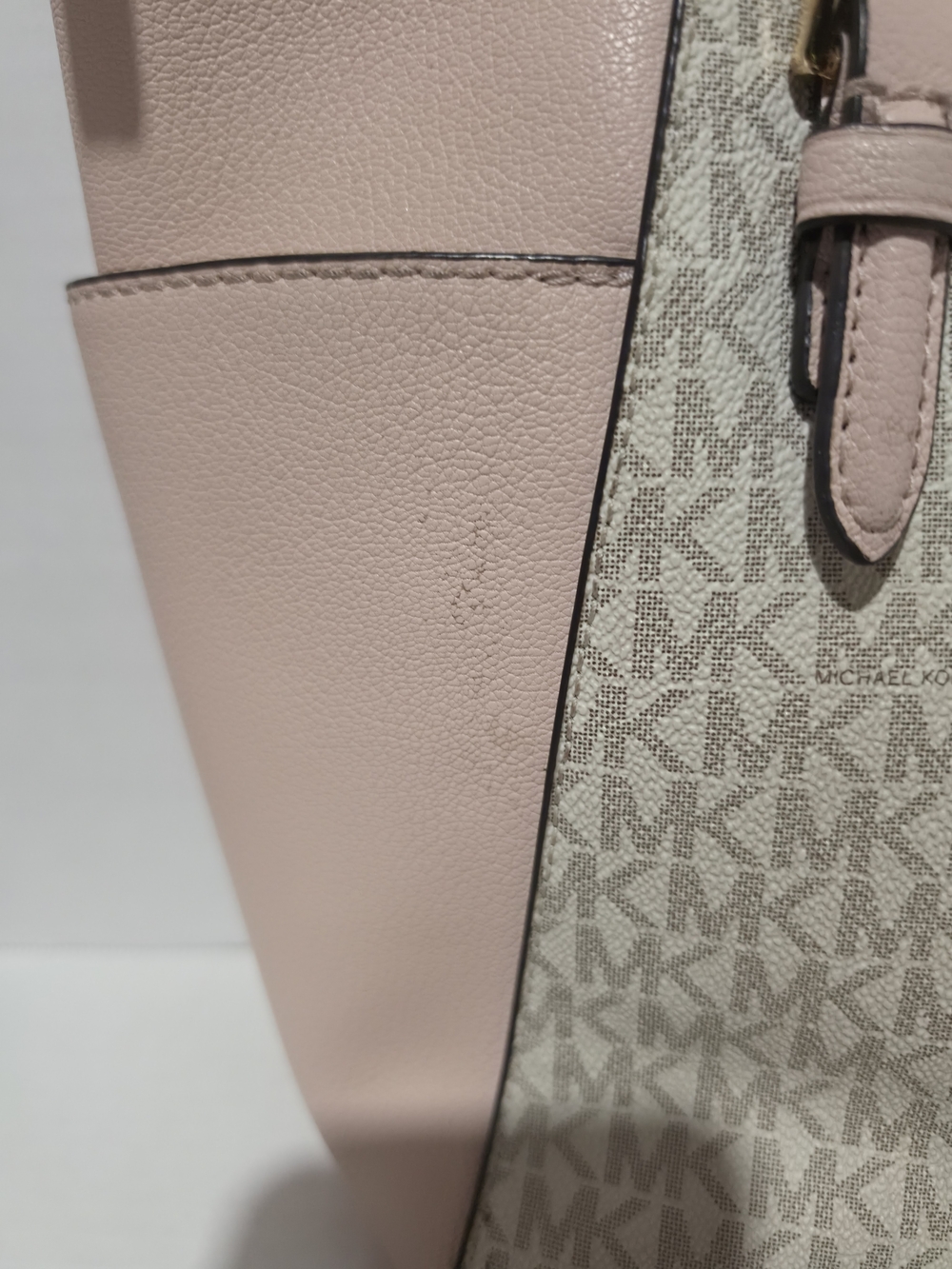 Michael Kors MK Monogram Zip Top Tote Beige/Blush Gold Hardware Charm Pockets - Picture 3 of 10